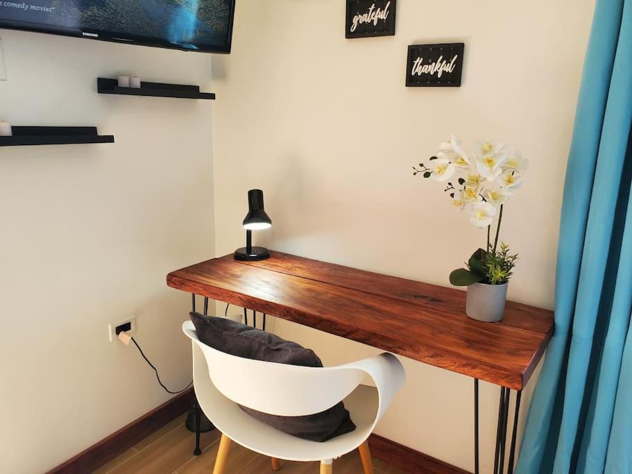 'The Solace' New Luxury Modern 1Bed 1Bath Apt. Portmore Exterior foto